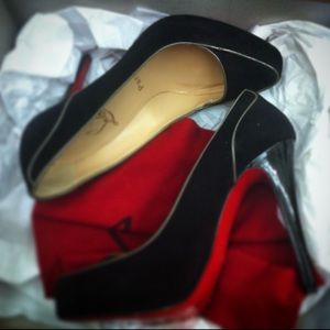 Louboutin black heels